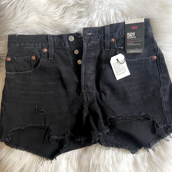 Levi’s 501 Original Cut Off Shorts NWT - Picture 2 of 6